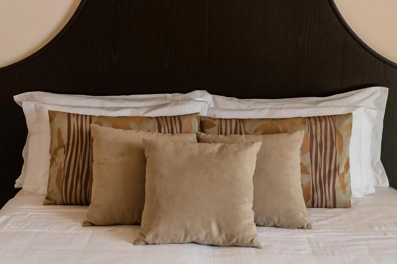 Baia Del Mar Beach Boutique Hotel 리도 디 예솔로 4*,