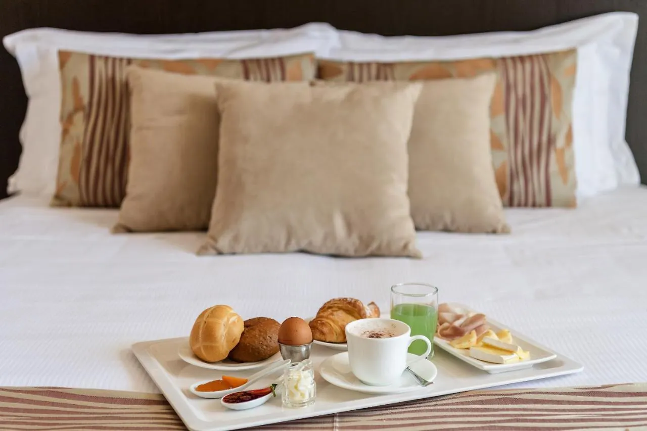 Baia Del Mar Beach Boutique Hotel 리도 디 예솔로